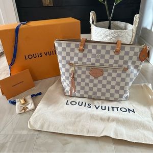 Louis Vuitton Iena PM